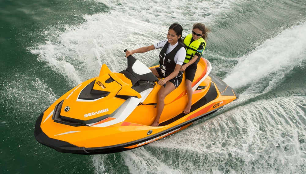 2017-Sea-Doo-GTI-SE-2